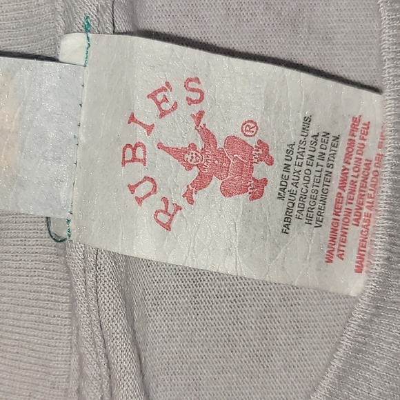 Made in USA.  Batman tee with velcro cape.  Worn but no issues.  Size XL - Picture 3 of 13